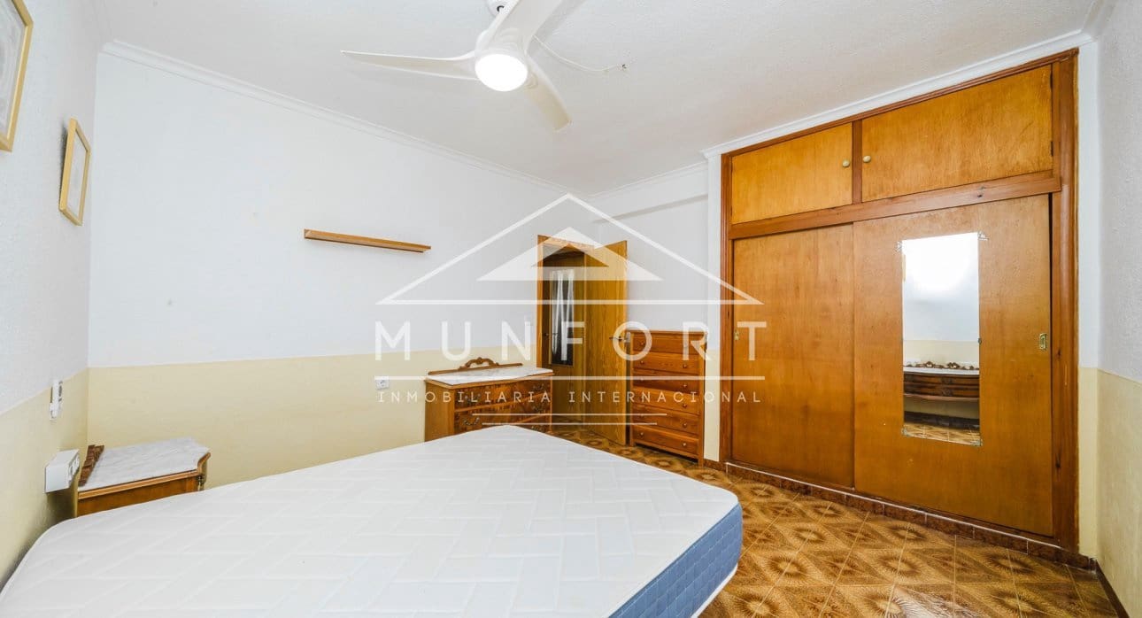 4 makuuhuone Huvila myytävänä paikassa El Carmoli - 250 000 € (Ref: 9778445)