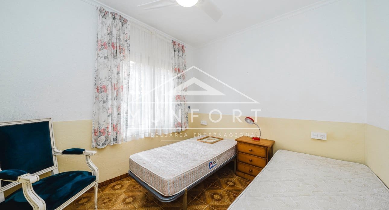 4 makuuhuone Huvila myytävänä paikassa El Carmoli - 250 000 € (Ref: 9778445)