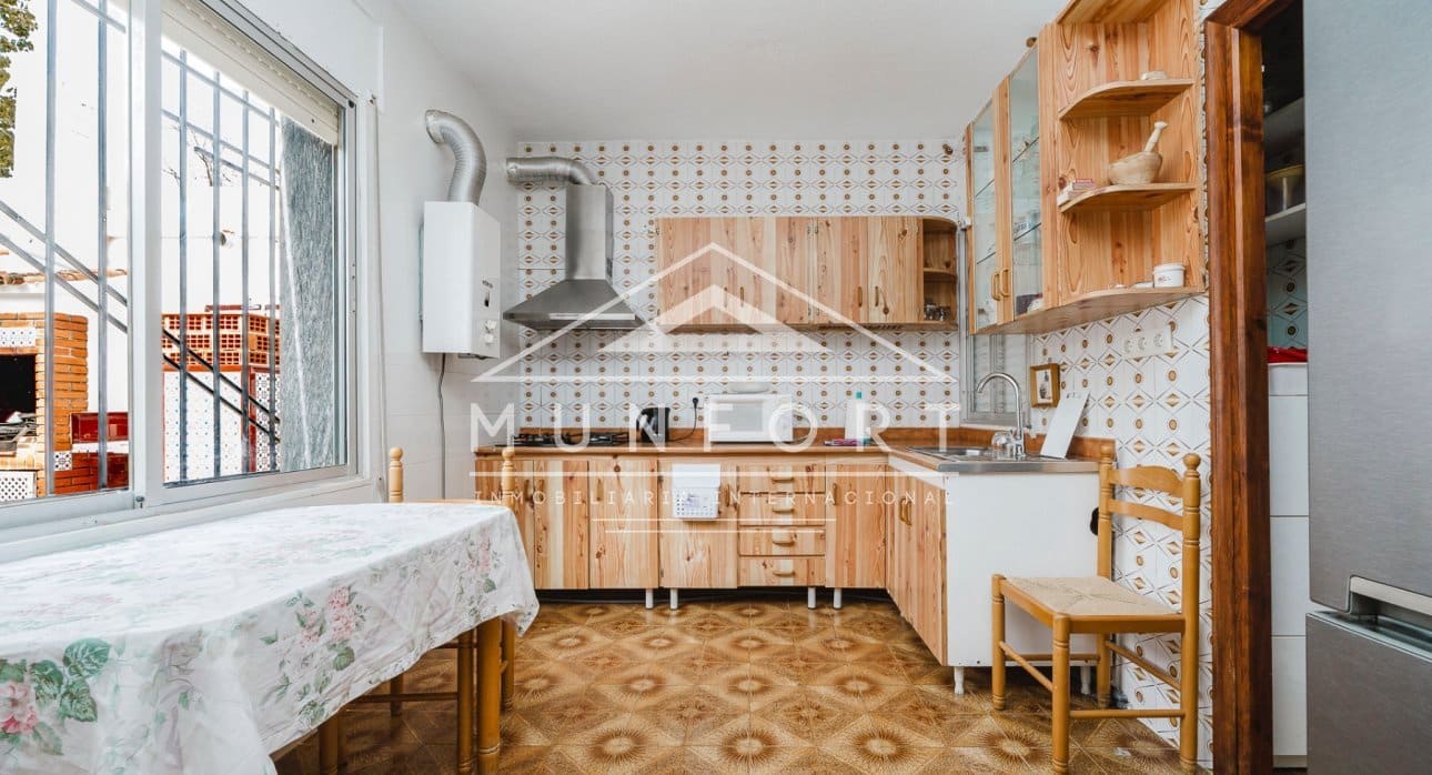 4 makuuhuone Huvila myytävänä paikassa El Carmoli - 250 000 € (Ref: 9778445)