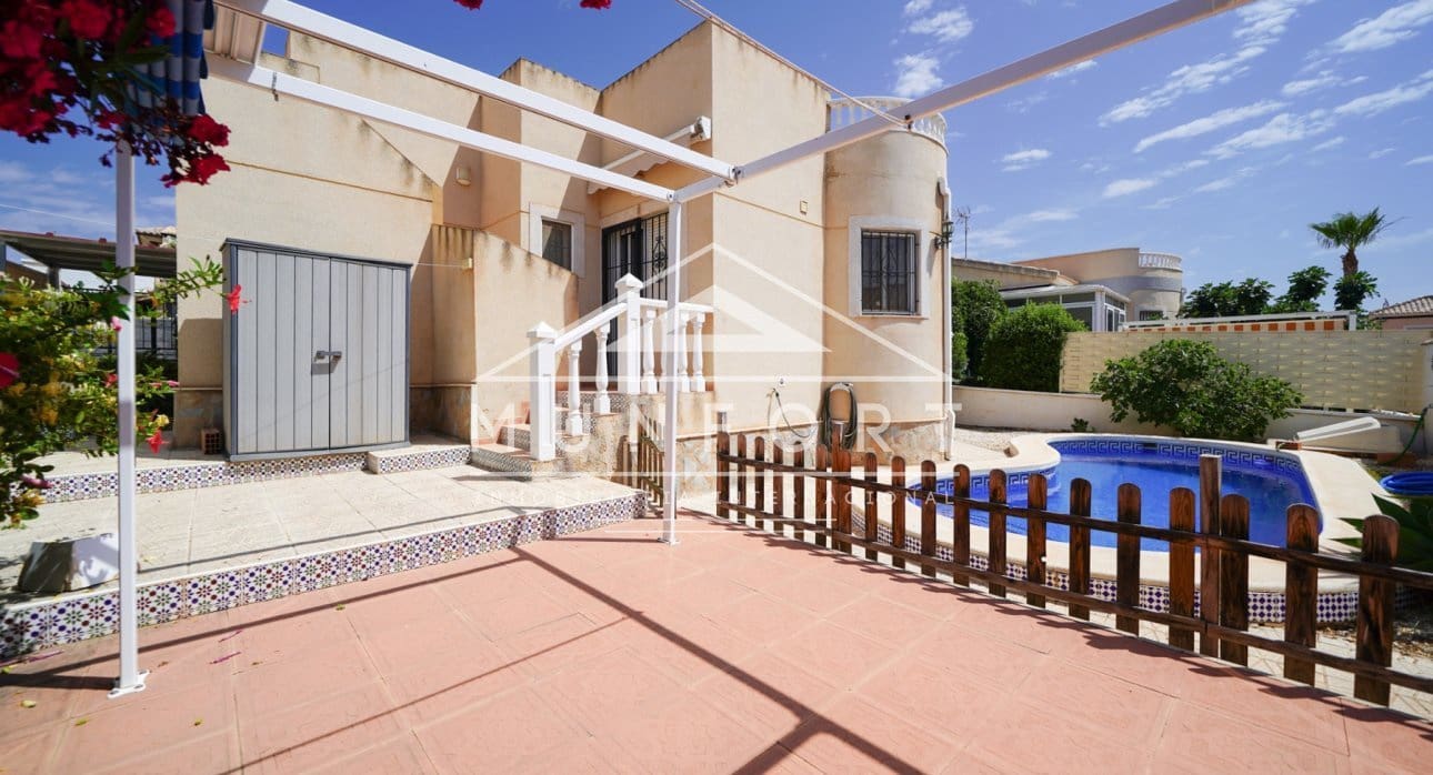 3 bedroom Villa for sale in Pinar de Campoverde with pool - € 255,000 (Ref: 9781155)
