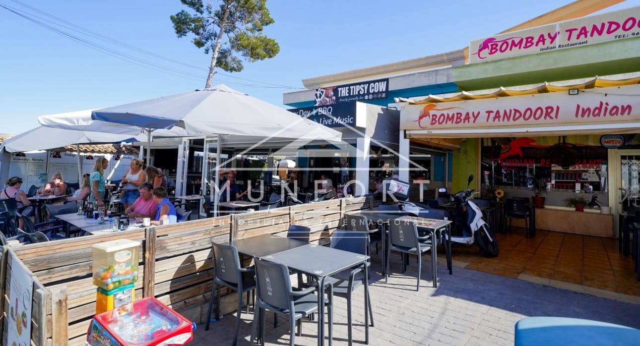 3 bedroom Villa for sale in Pinar de Campoverde with pool - € 255,000 (Ref: 9781155)