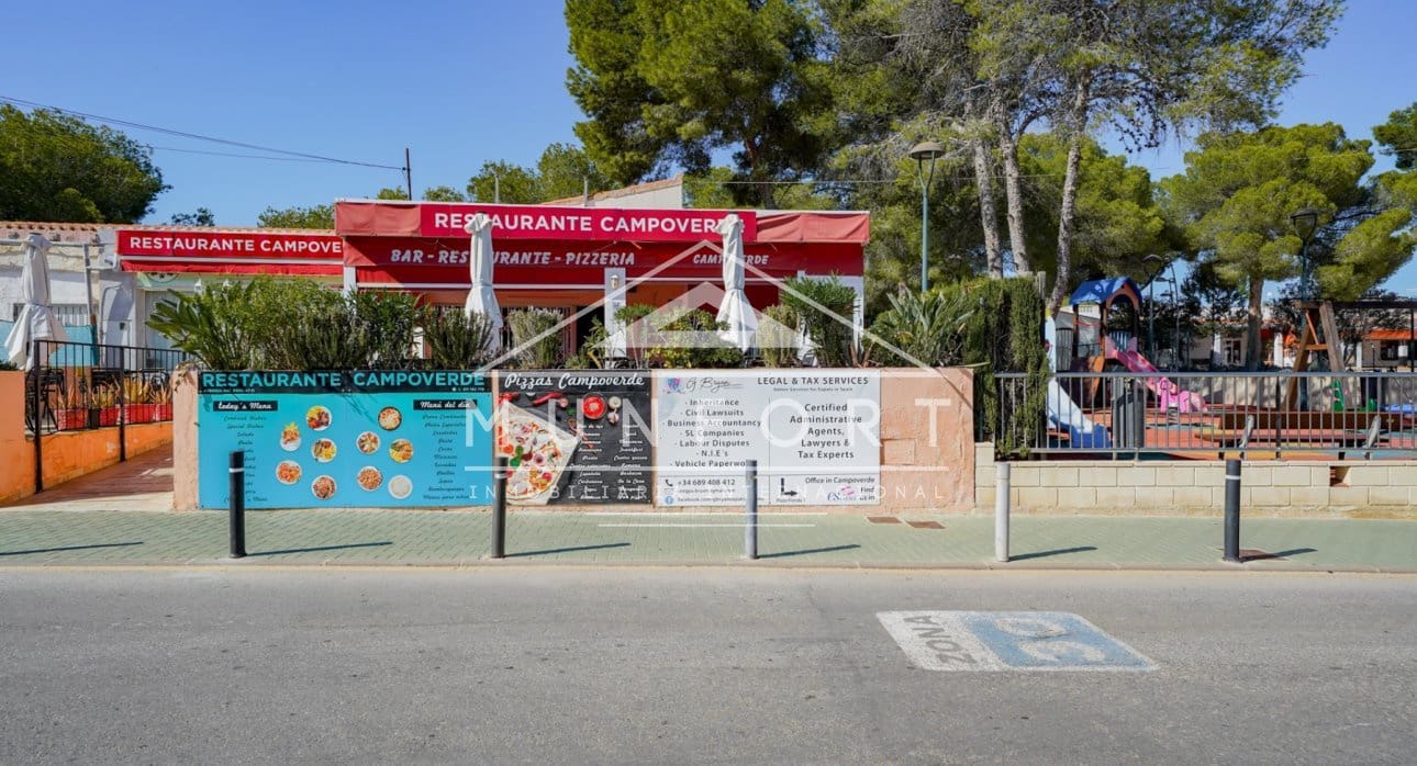 3 bedroom Villa for sale in Pinar de Campoverde with pool - € 255,000 (Ref: 9781155)