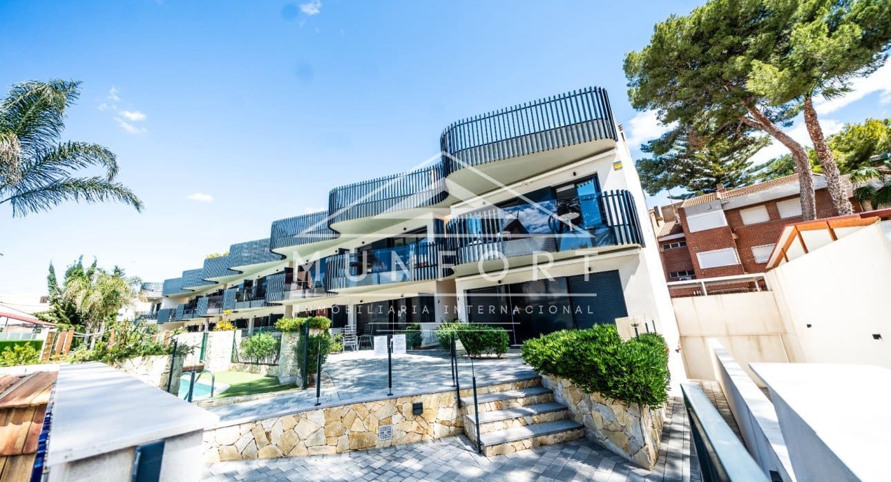 2 soverom Bungalow til salgs i Santiago de la Ribera med svømmebasseng - € 425 000 (Ref: 9782493)