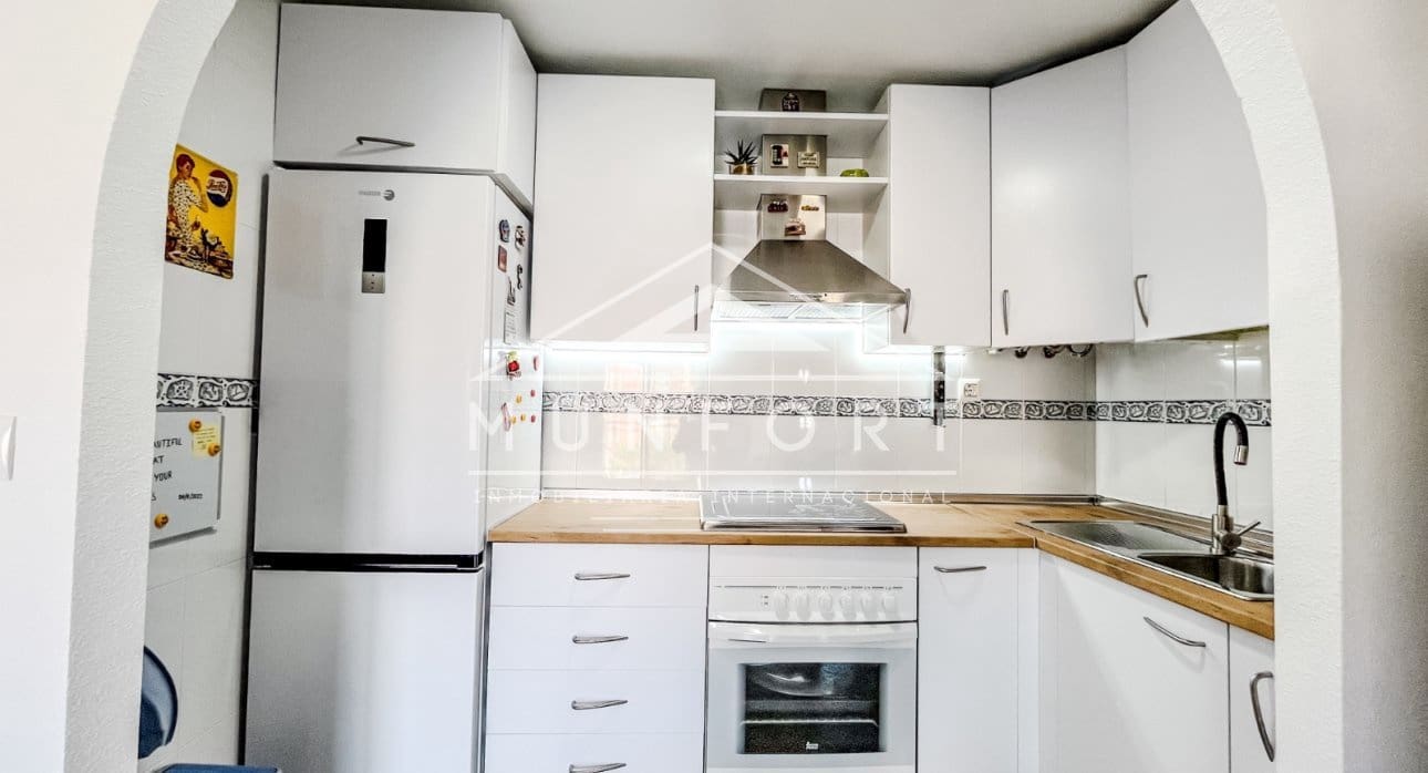 Apartamento de 1 habitación en La Manga del Mar Menor en venta con piscina - 132.900 € (Ref: 9784474)