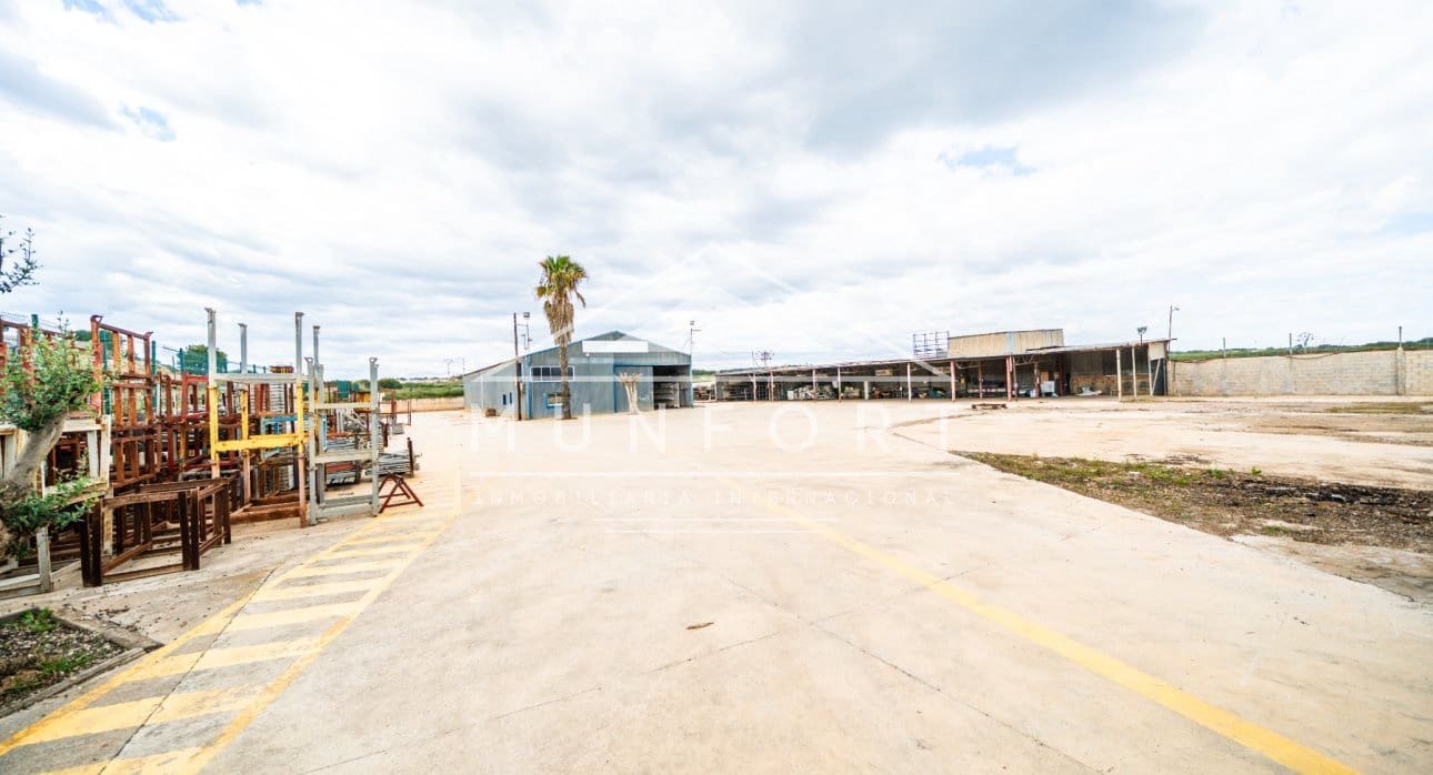 Tontti myytävänä paikassa Pinar de Campoverde - 590 000 € (Ref: 9789772)