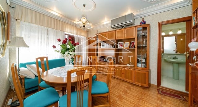 4 makuuhuone Omakotitalo myytävänä paikassa Los Narejos, Los Alcázares - 235 000 € (Ref: 9793170)