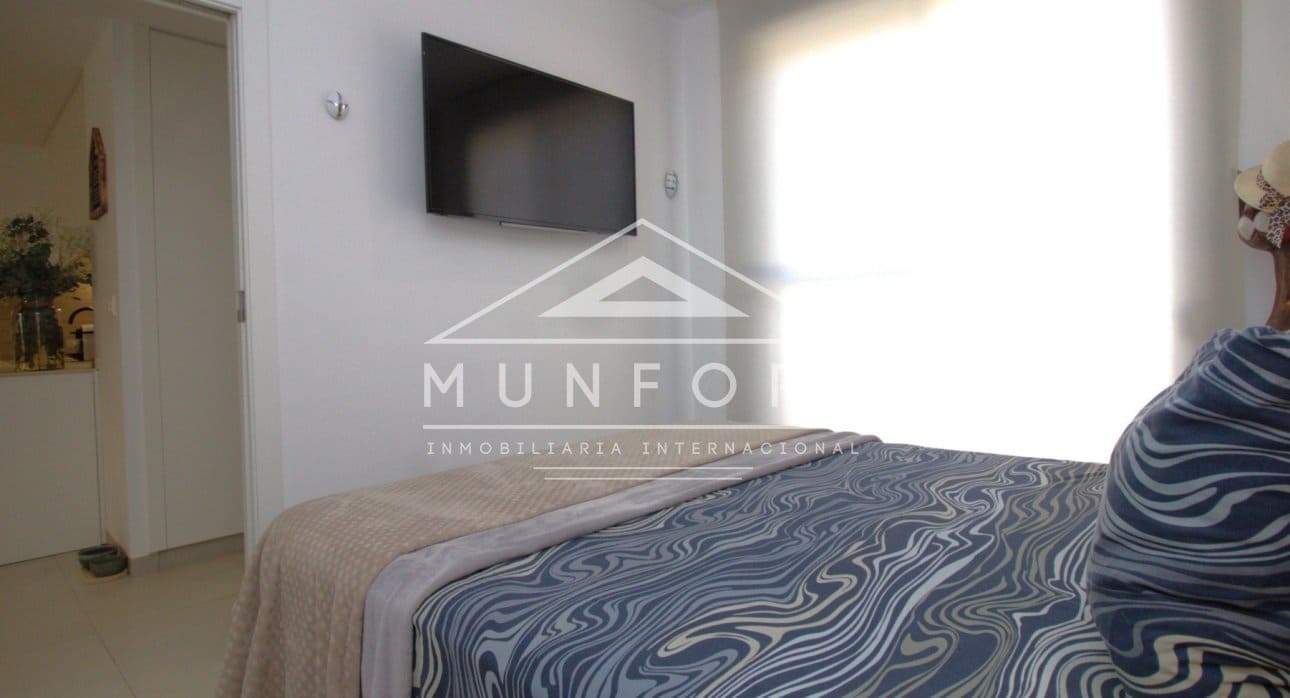 Bungalow de 3 habitaciones en Mar de Cristal en venta con piscina - 409.900 € (Ref: 9793172)