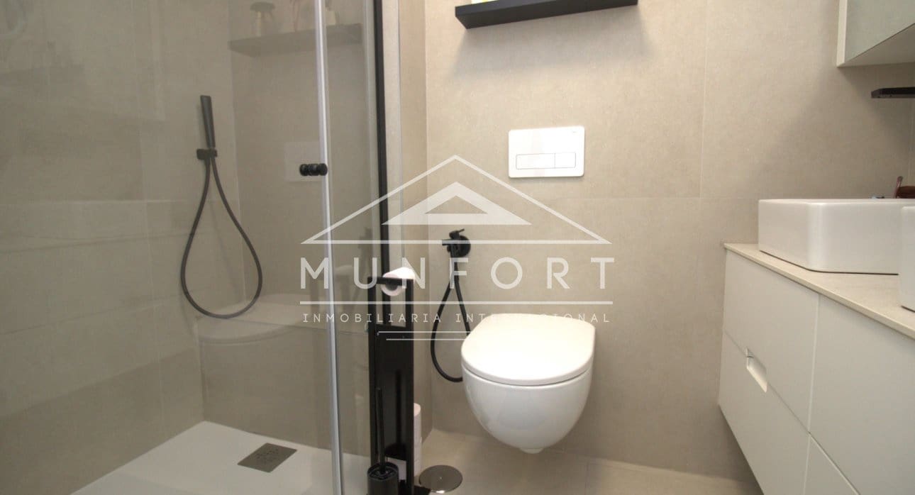 Bungalow de 3 habitaciones en Mar de Cristal en venta con piscina - 409.900 € (Ref: 9793172)