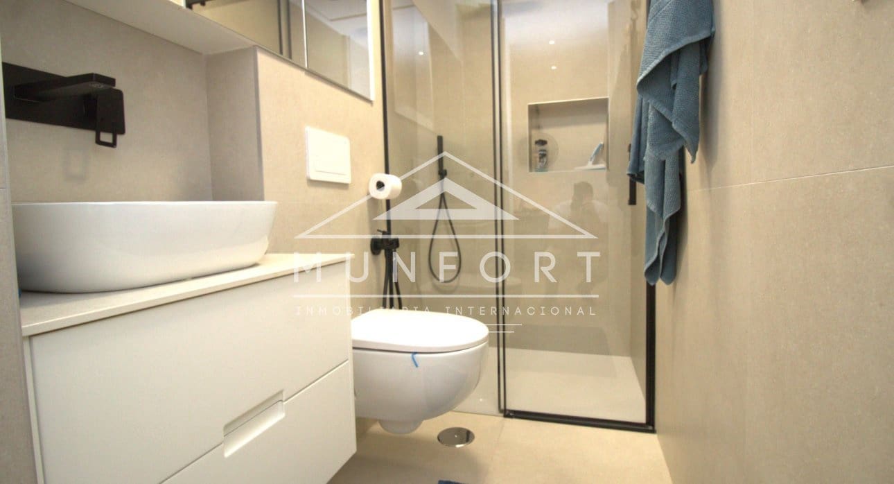 Bungalow de 3 habitaciones en Mar de Cristal en venta con piscina - 409.900 € (Ref: 9793172)