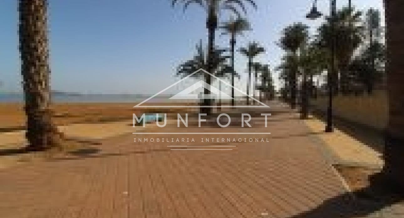 Bungalow de 3 habitaciones en Mar de Cristal en venta con piscina - 409.900 € (Ref: 9793172)