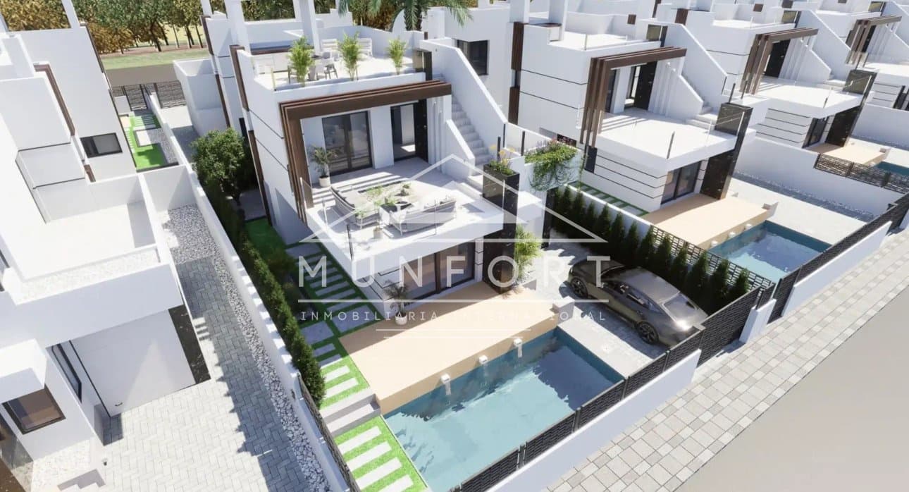 3 slaapkamer Villa te koop in Los Alcazares met zwembad - € 587.800 (Ref: 9797769)