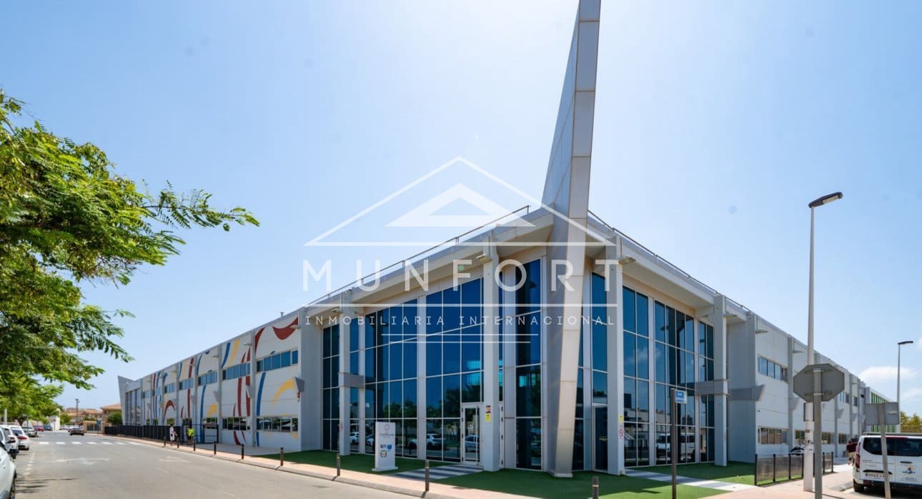 2 makuuhuone Huoneisto myytävänä paikassa Los Cuarteros mukana uima-altaan - 232 000 € (Ref: 9804853)