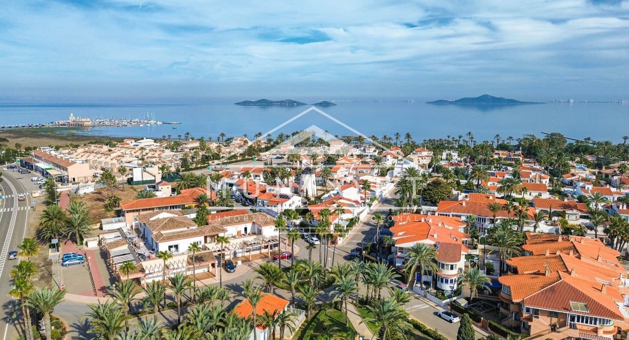 1 slaapkamer Bungalow te koop in Los Urrutias met zwembad - € 179.000 (Ref: 9805579)