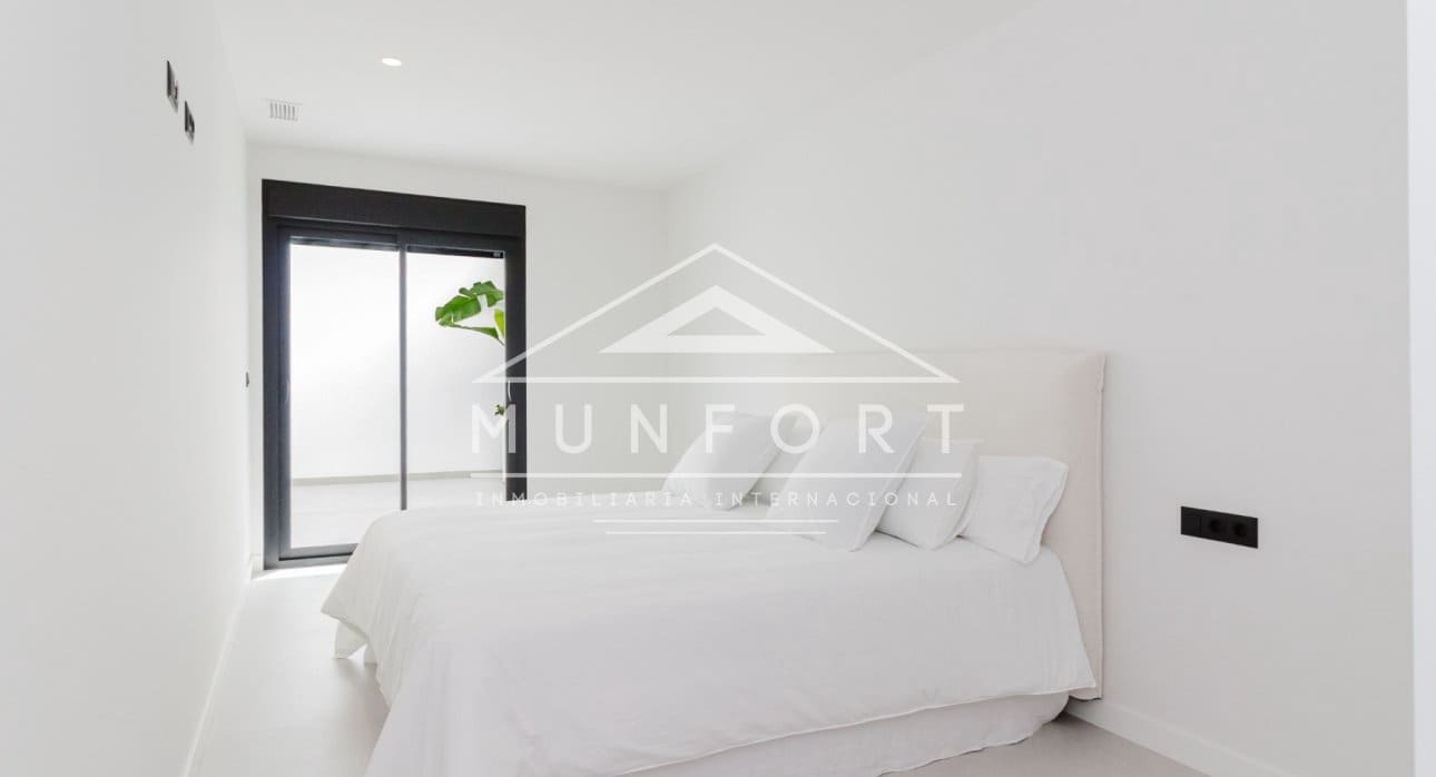 4 bedroom Villa for sale in Ciudad Quesada with pool - € 788,750 (Ref: 9805581)