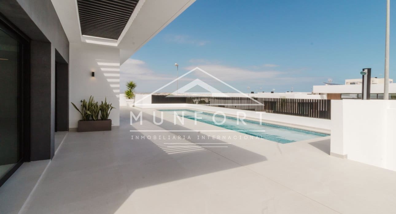 4 bedroom Villa for sale in Ciudad Quesada with pool - € 788,750 (Ref: 9805581)