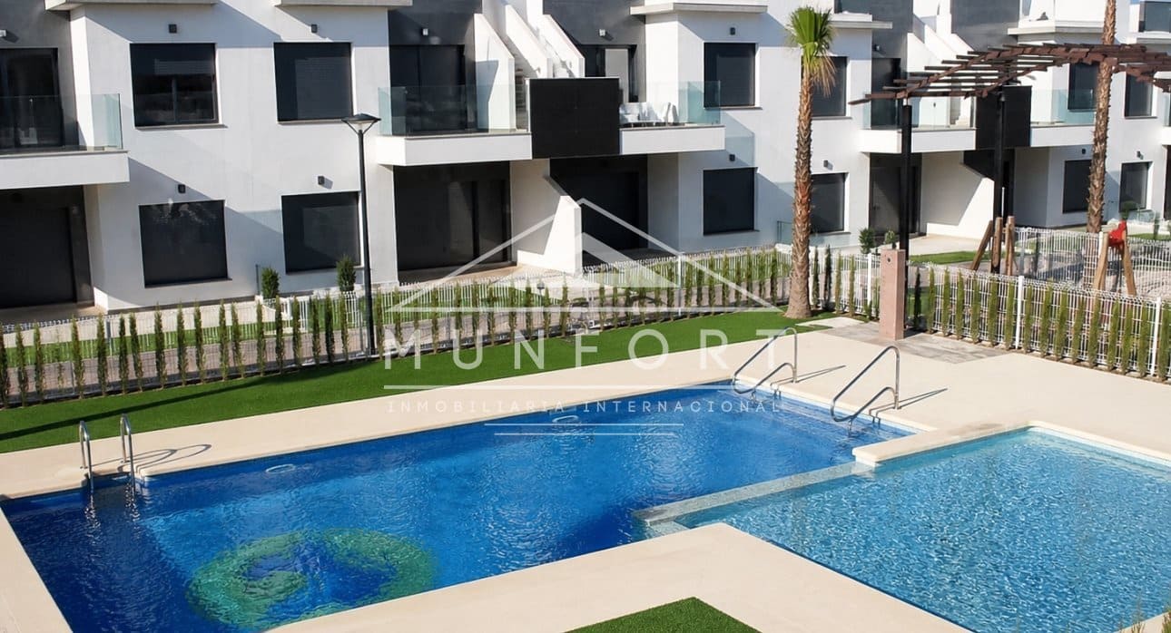 2 chambre Bungalow à vendre à Pilar de la Horadada avec piscine - 295 000 € (Ref: 9807165)