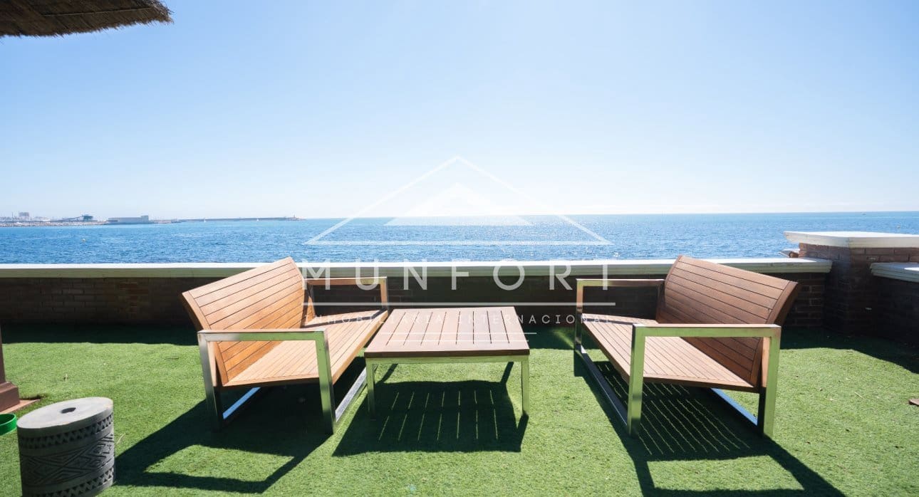 6 makuuhuone Huvila lomavuokrausta paikassa Torrevieja mukana uima-altaan - 1 300 € (Ref: 9807167)