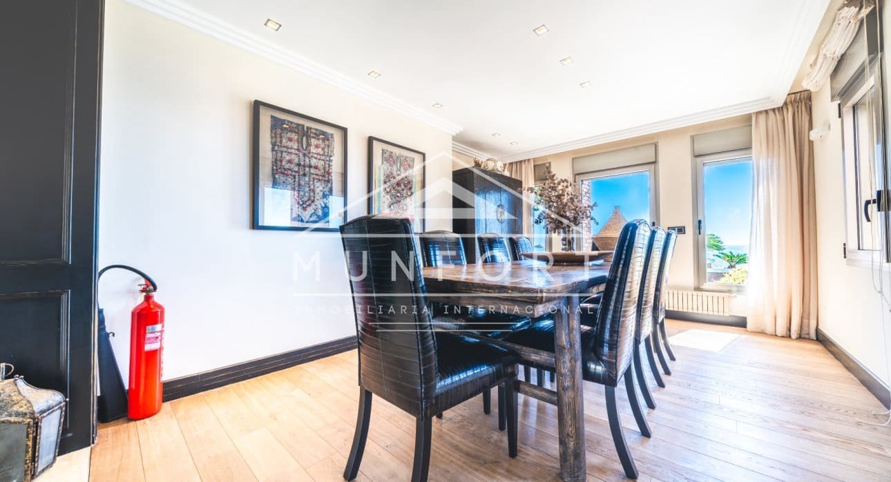 6 makuuhuone Huvila lomavuokrausta paikassa Torrevieja mukana uima-altaan - 1 300 € (Ref: 9807167)