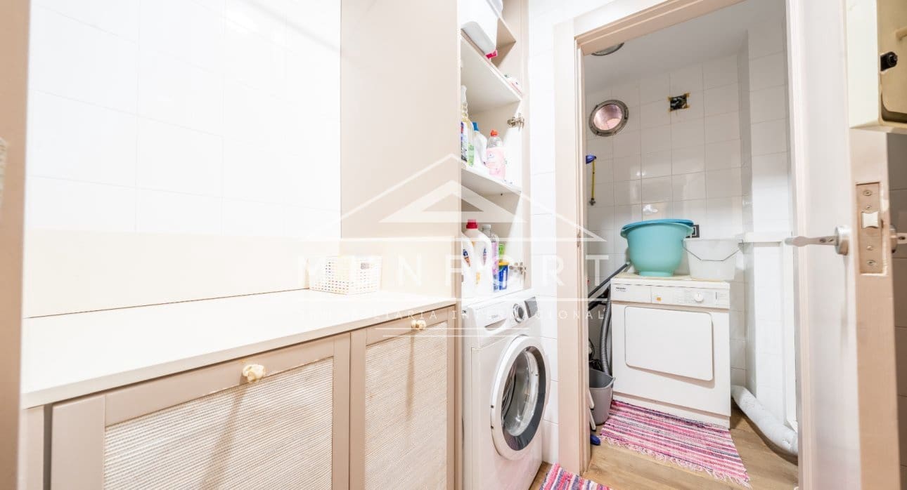 6 makuuhuone Huvila lomavuokrausta paikassa Torrevieja mukana uima-altaan - 1 300 € (Ref: 9807167)