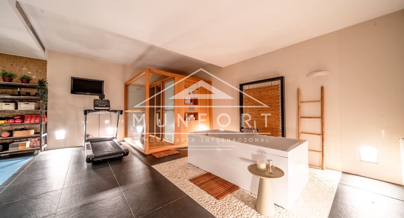 6 makuuhuone Huvila lomavuokrausta paikassa Torrevieja mukana uima-altaan - 1 300 € (Ref: 9807167)