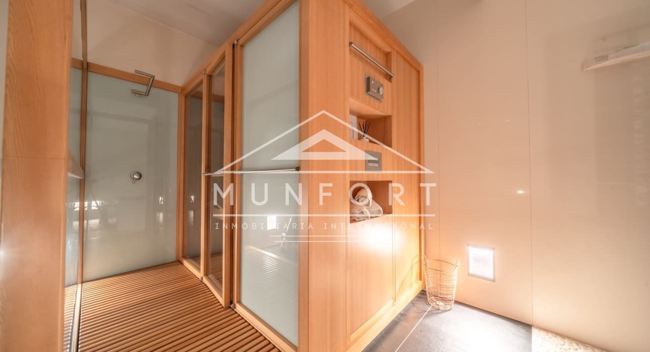 6 makuuhuone Huvila lomavuokrausta paikassa Torrevieja mukana uima-altaan - 1 300 € (Ref: 9807167)