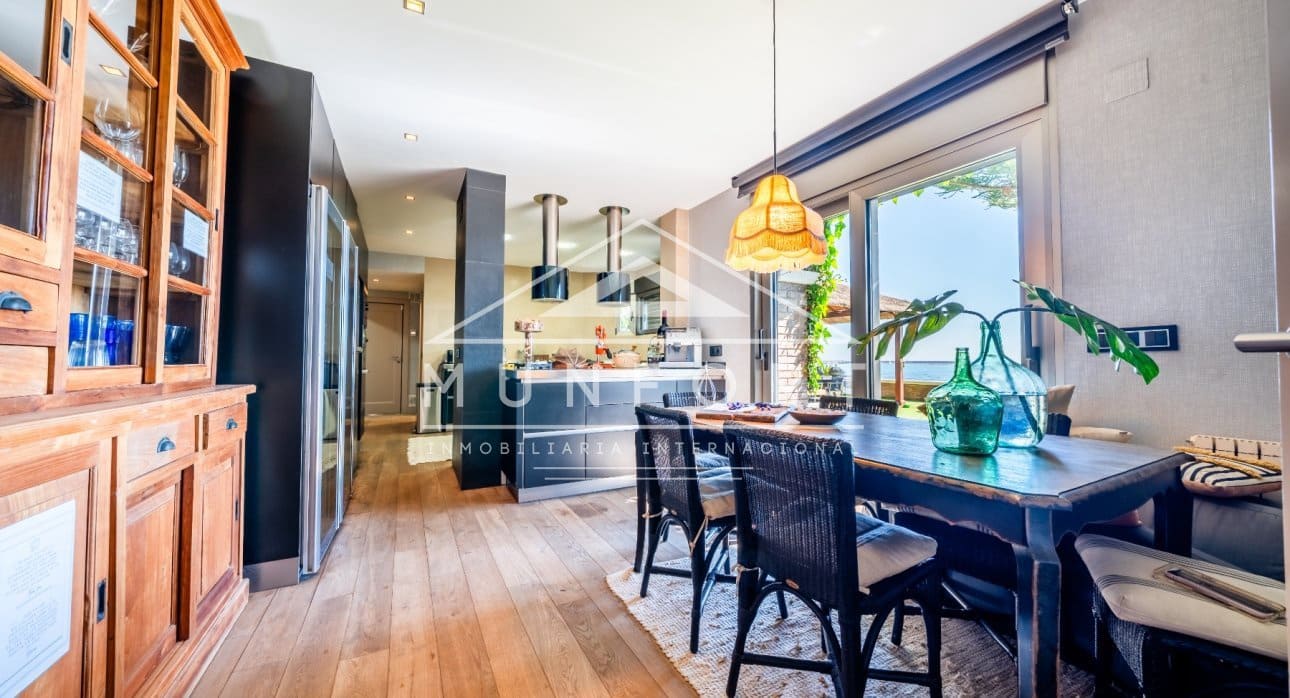 6 makuuhuone Huvila lomavuokrausta paikassa Torrevieja mukana uima-altaan - 1 300 € (Ref: 9807167)