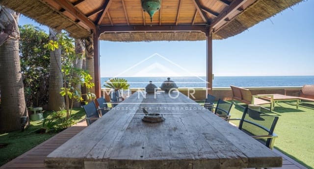 6 makuuhuone Huvila lomavuokrausta paikassa Playa de los Náufragos, Torrevieja mukana uima-altaan - 1 300 € (Ref: 9807167)