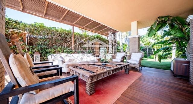 6 makuuhuone Huvila lomavuokrausta paikassa Playa de los Náufragos, Torrevieja mukana uima-altaan - 1 300 € (Ref: 9807167)