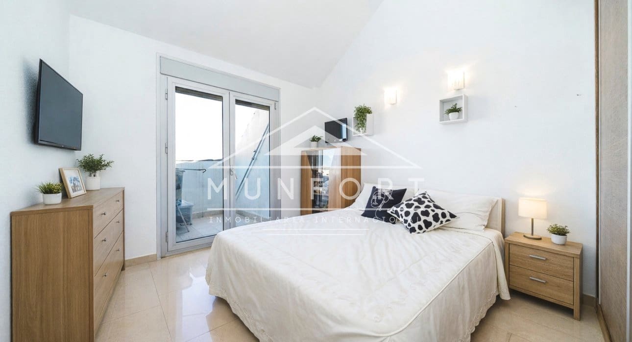 Adosado de 7 habitaciones en Pilar de la Horadada en venta - 749.000 € (Ref: 9809826)