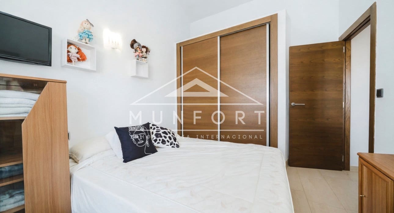 Adosado de 7 habitaciones en Pilar de la Horadada en venta - 749.000 € (Ref: 9809826)