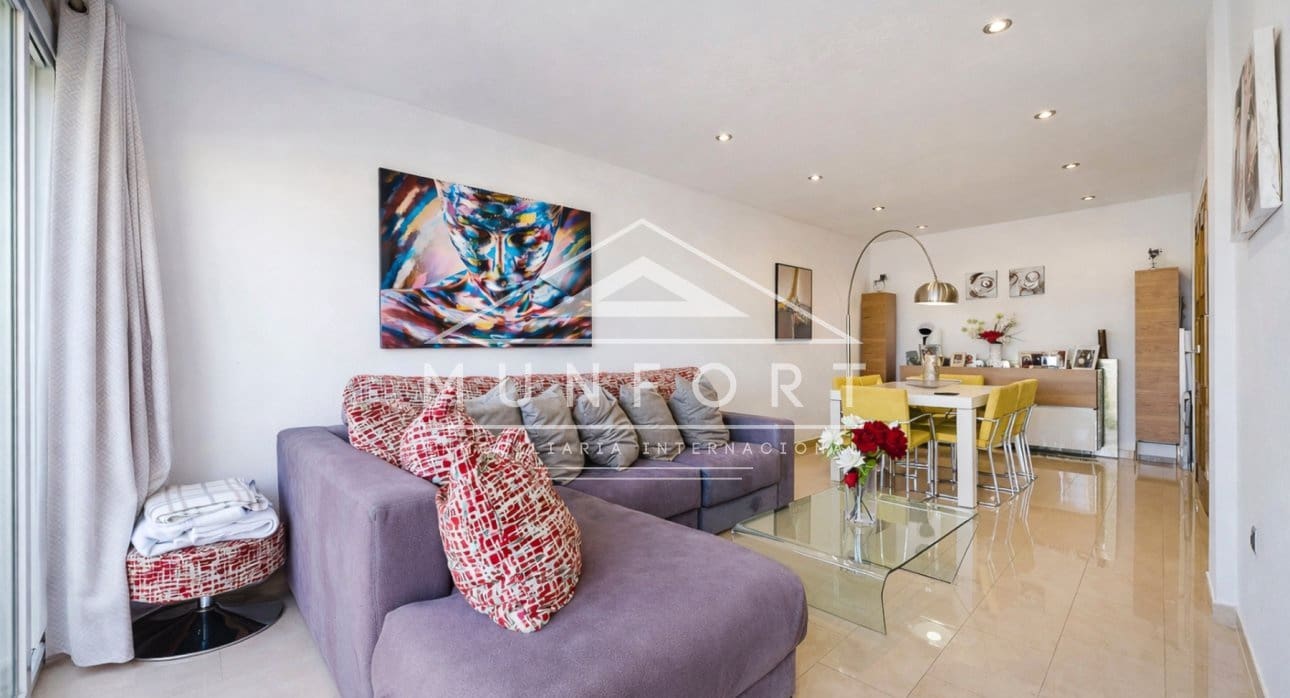 Adosado de 7 habitaciones en Pilar de la Horadada en venta - 749.000 € (Ref: 9809826)