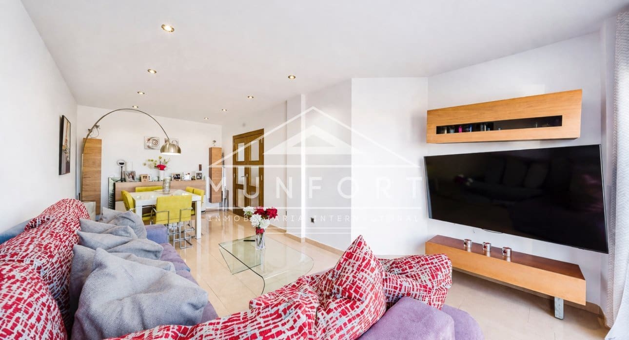 Adosado de 7 habitaciones en Pilar de la Horadada en venta - 749.000 € (Ref: 9809826)