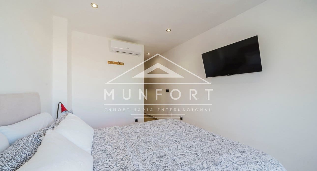 Adosado de 7 habitaciones en Pilar de la Horadada en venta - 749.000 € (Ref: 9809826)