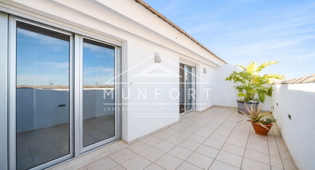 Adosado de 7 habitaciones en Pilar de la Horadada en venta - 749.000 € (Ref: 9809826)