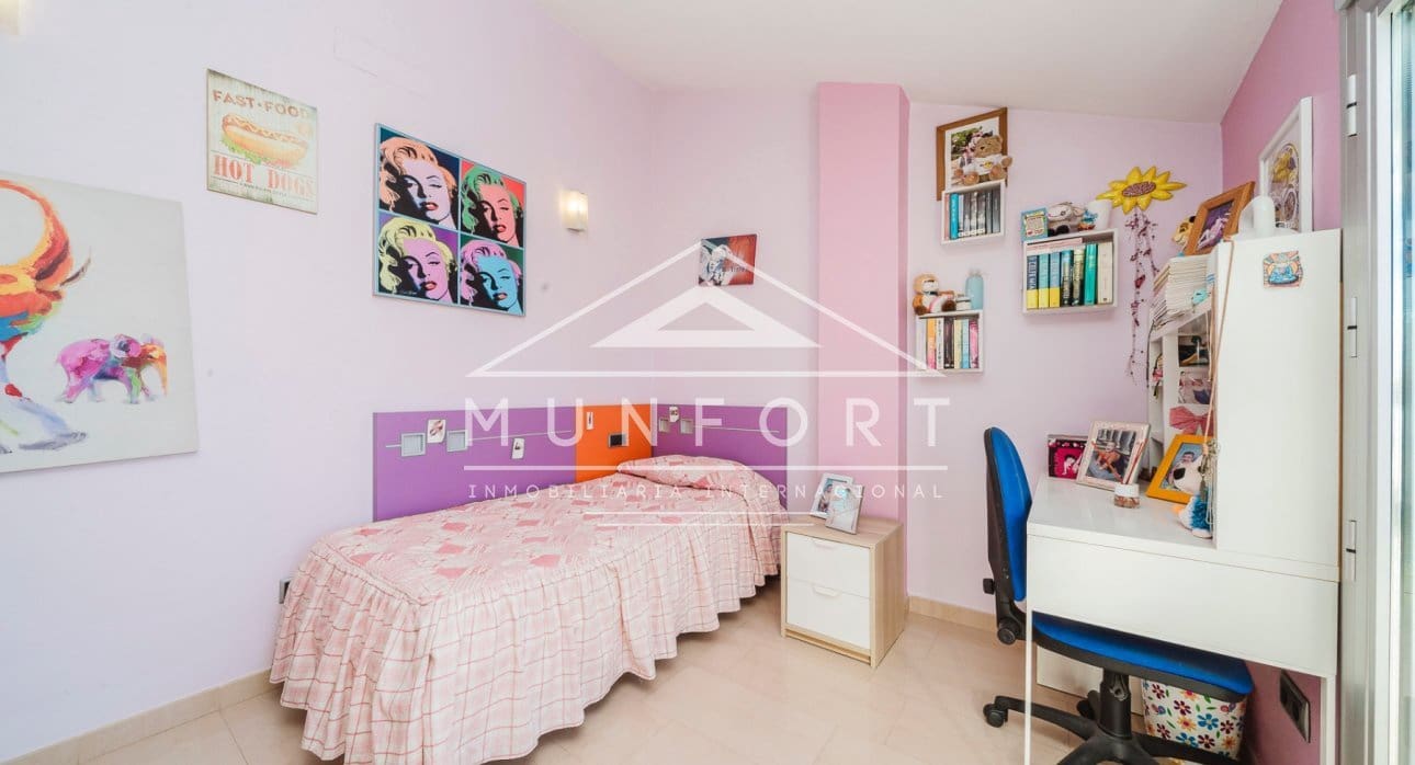 Adosado de 7 habitaciones en Pilar de la Horadada en venta - 749.000 € (Ref: 9809826)