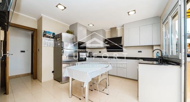 Adosado de 7 habitaciones en Pilar de la Horadada en venta - 749.000 € (Ref: 9809826)