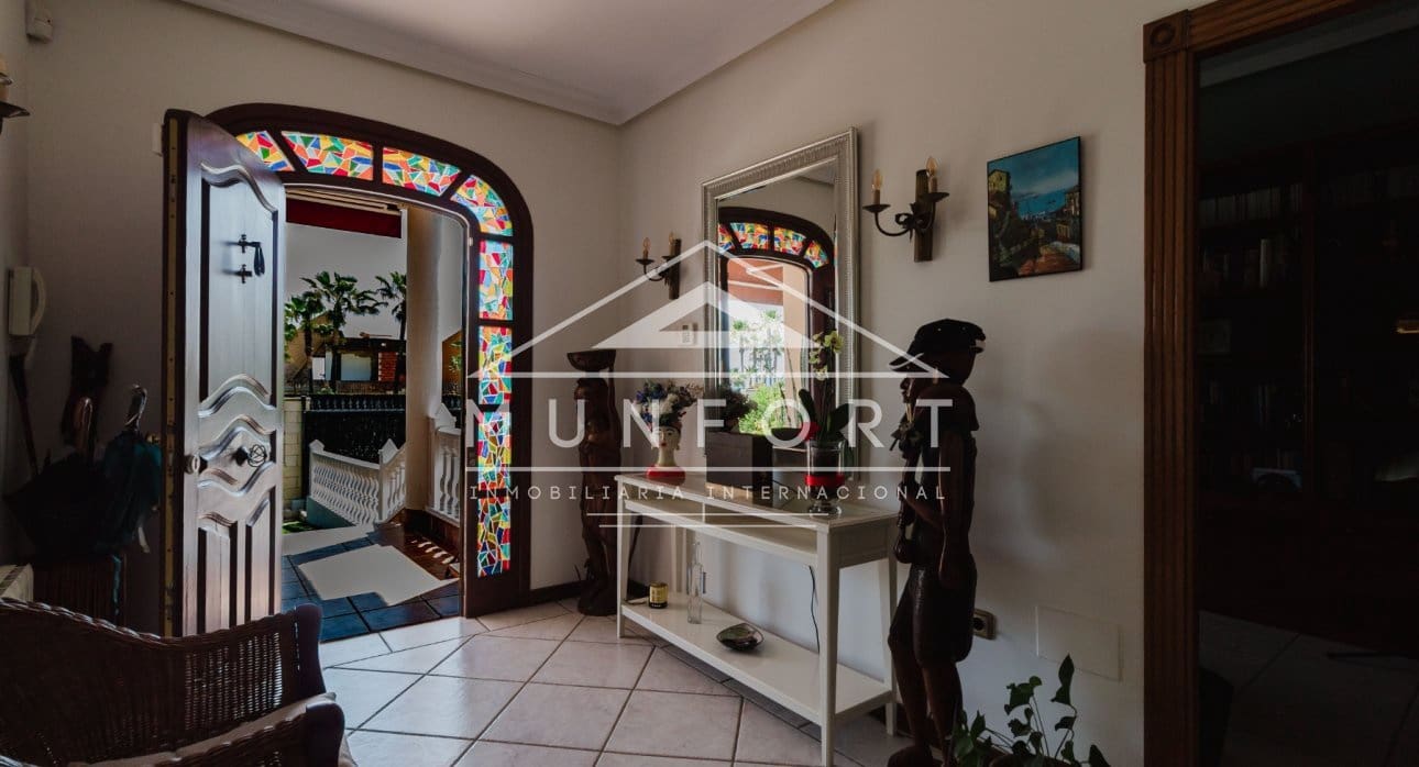 5 quarto Moradia para venda em Torrevieja com piscina - 950 000 € (Ref: 9815123)