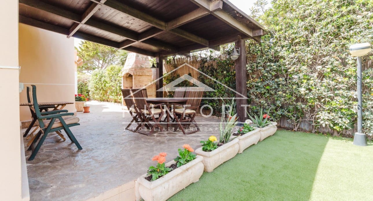 5 quarto Moradia para venda em Torrevieja com piscina - 950 000 € (Ref: 9815123)