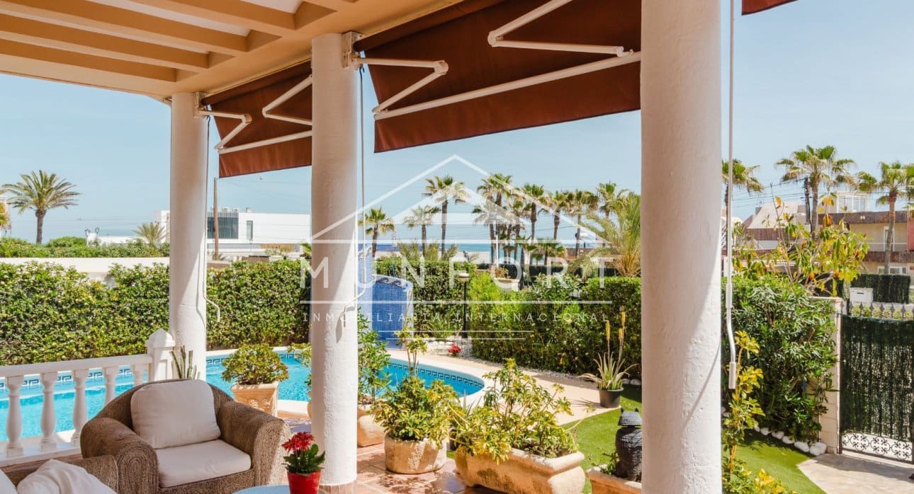 5 quarto Moradia para venda em Torrevieja com piscina - 950 000 € (Ref: 9815123)