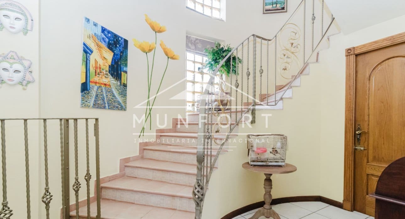 5 quarto Moradia para venda em Torrevieja com piscina - 950 000 € (Ref: 9815123)