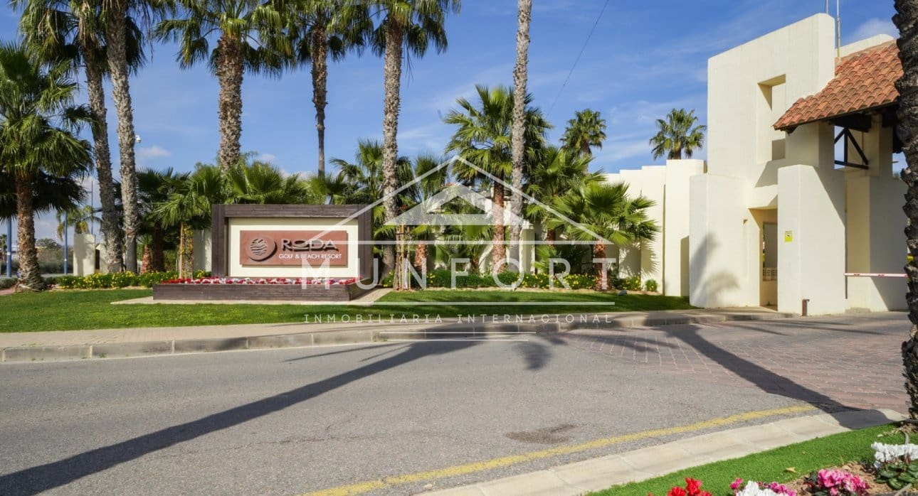 2 bedroom Townhouse for sale in Roda with pool - € 208,000 (Ref: 9815124)