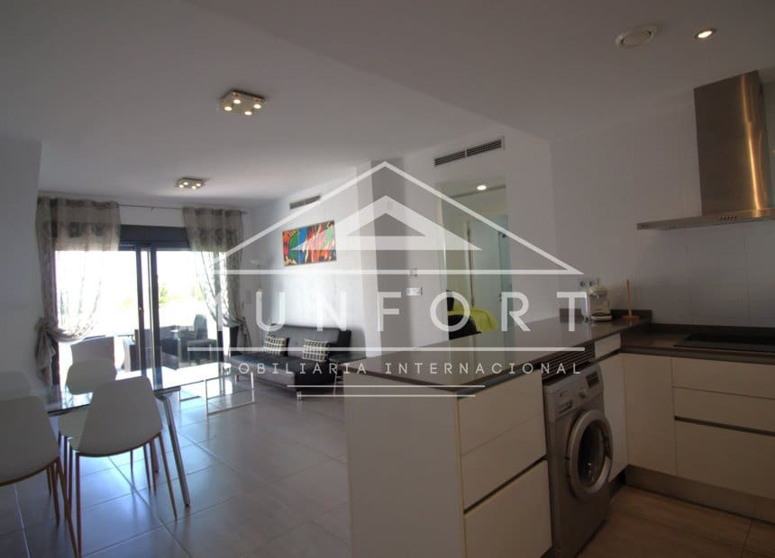 2 bedroom Bungalow for sale in Pilar de la Horadada with pool - € 295,000 (Ref: 9816623)