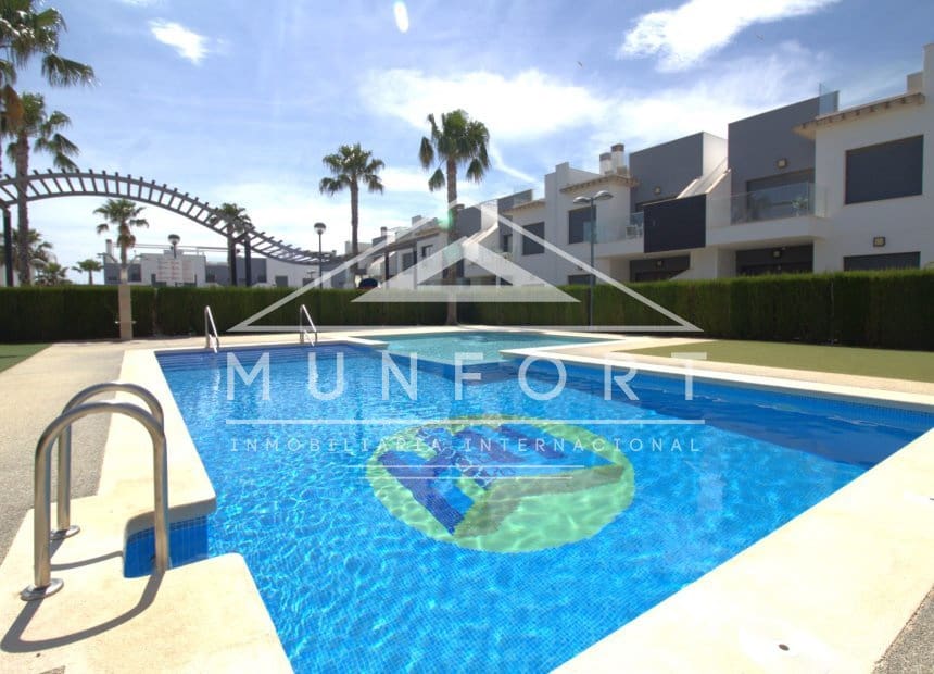 2 bedroom Bungalow for sale in Pilar de la Horadada with pool - € 295,000 (Ref: 9816623)
