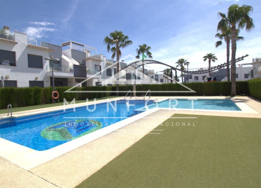 2 bedroom Bungalow for sale in Pilar de la Horadada with pool - € 295,000 (Ref: 9816623)