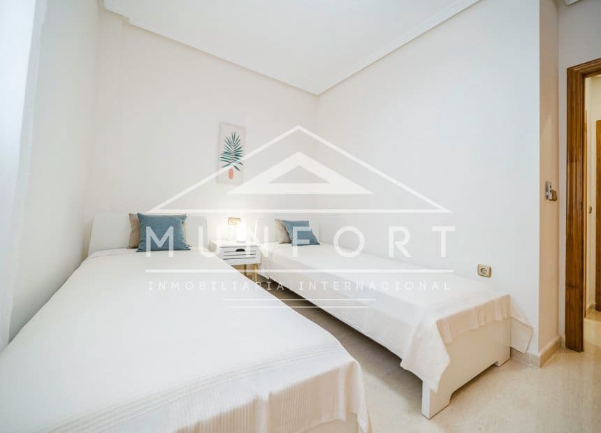 2 soveværelse Lejlighed til salg i Orihuela Costa med swimmingpool - € 169.000 (Ref: 9834676)