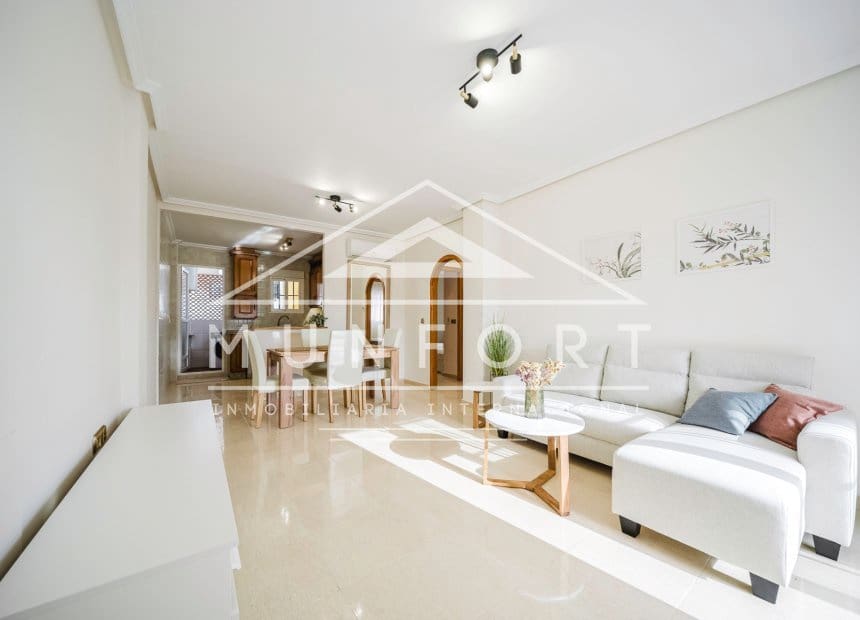 2 soveværelse Lejlighed til salg i Orihuela Costa med swimmingpool - € 169.000 (Ref: 9834676)