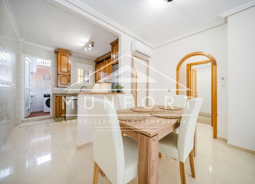 2 soveværelse Lejlighed til salg i Orihuela Costa med swimmingpool - € 169.000 (Ref: 9834676)
