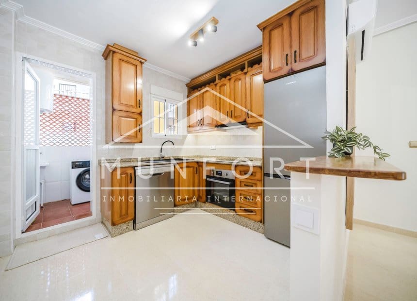 2 soveværelse Lejlighed til salg i Orihuela Costa med swimmingpool - € 169.000 (Ref: 9834676)