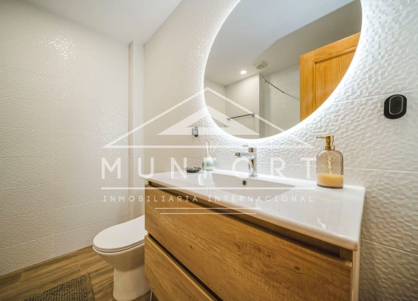 2 soveværelse Lejlighed til salg i Orihuela Costa med swimmingpool - € 169.000 (Ref: 9834676)