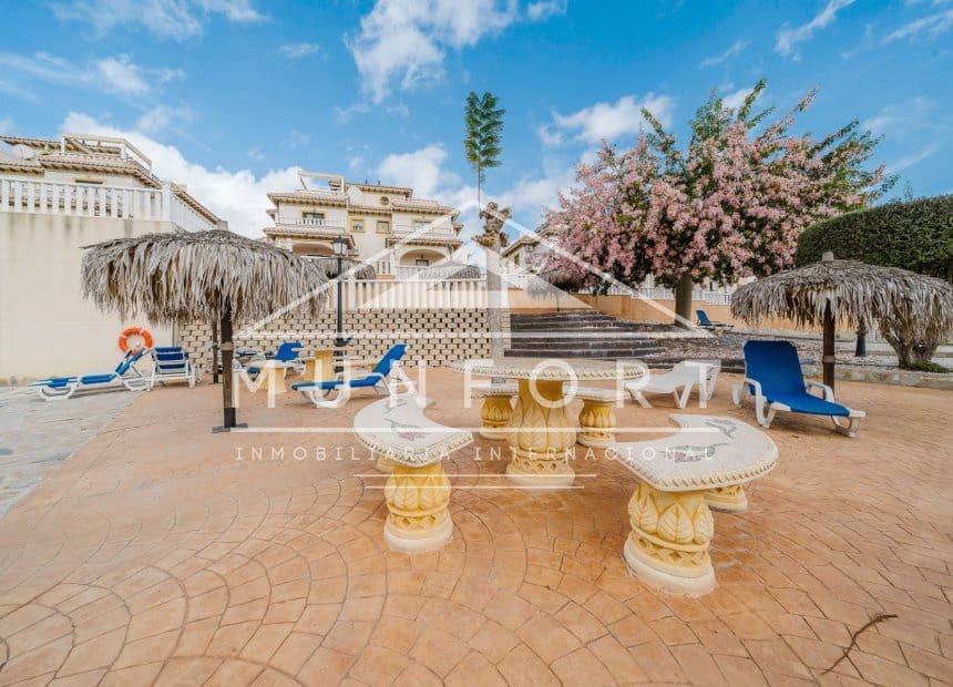 2 soveværelse Lejlighed til salg i Orihuela Costa med swimmingpool - € 169.000 (Ref: 9834676)